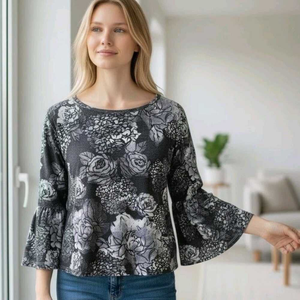 Wild Pearl Floral Blouse Bell Sleeve Velour Velvet‎ Silver Gray Sz S